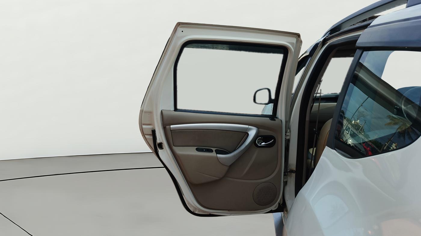 2015 Nissan Terrano XL (D), Diesel, Manual, 90,453 km, LHS Rear Door