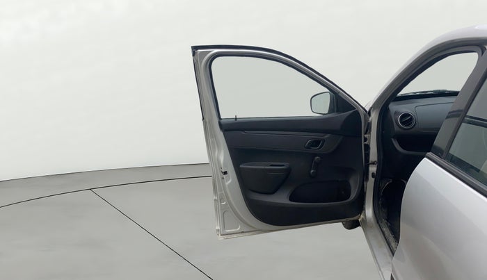 2018 Renault Kwid RXL, Petrol, Manual, 83,810 km, LHS Front Door