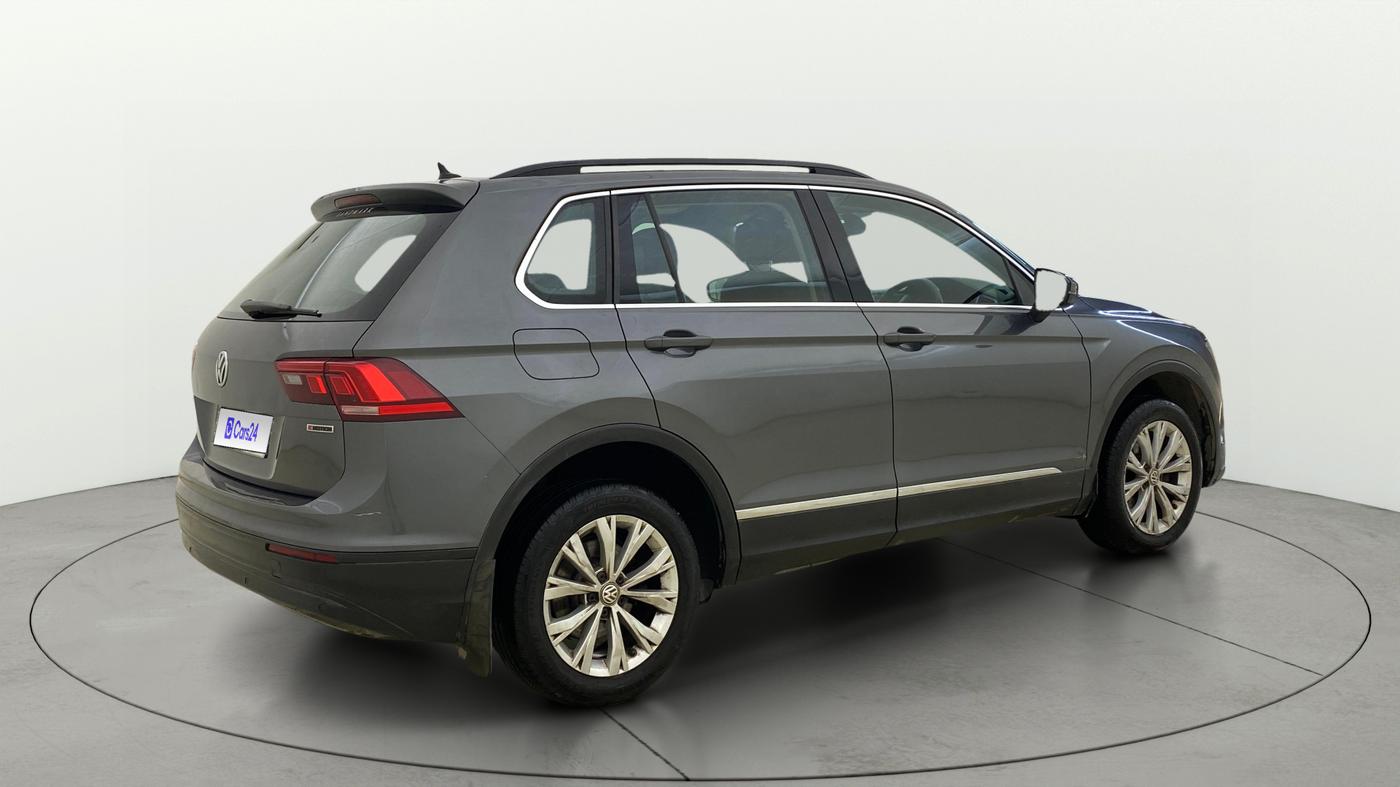 2018 Volkswagen TIGUAN COMFORTLINE TDI AT, Diesel, Automatic, 1,33,306 km, Right Back Diagonal