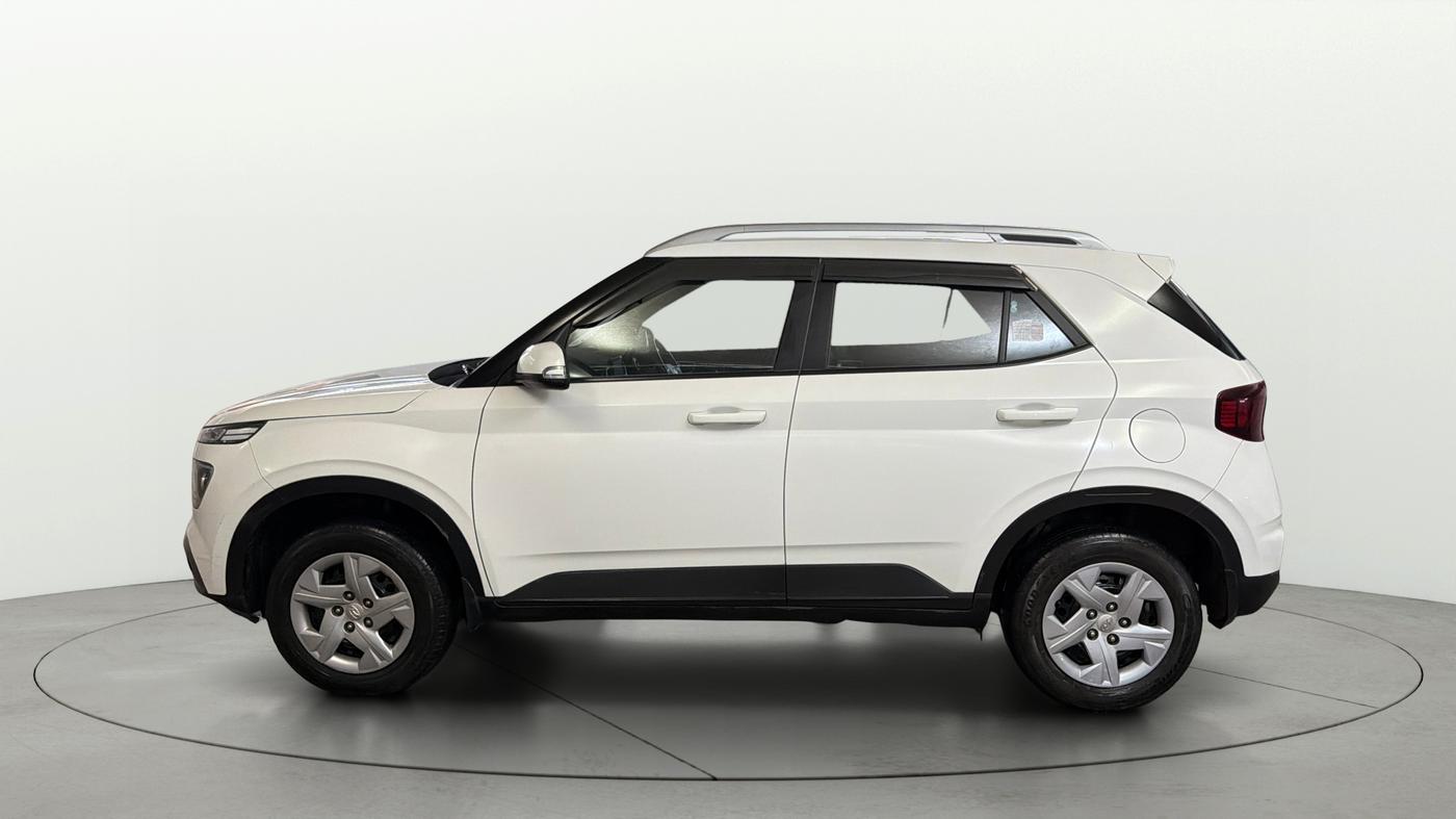 2022 Hyundai VENUE S+ 1.2, Petrol, Manual, 30,871 km, Left Side