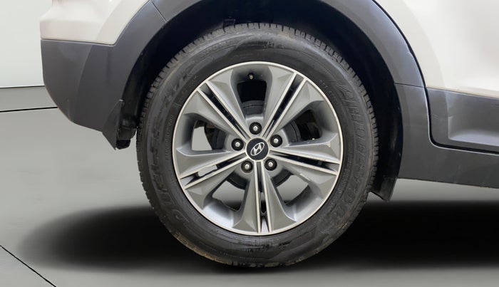 2016 Hyundai Creta SX PLUS AT 1.6 DIESEL, Diesel, Automatic, 1,07,738 km, Right Rear Wheel