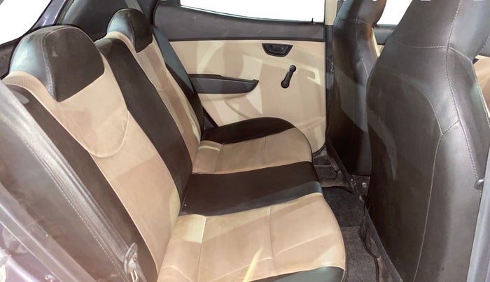 2015 Hyundai Eon ERA +, CNG, Manual, 90,766 km, Right Side Rear Door Cabin