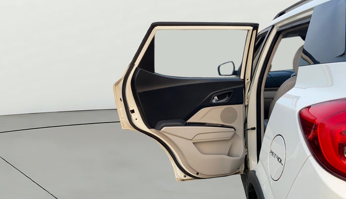 2023 Mahindra XUV300 W8 (O) 1.2 PETROL, Petrol, Manual, 30,905 km, LHS Rear Door