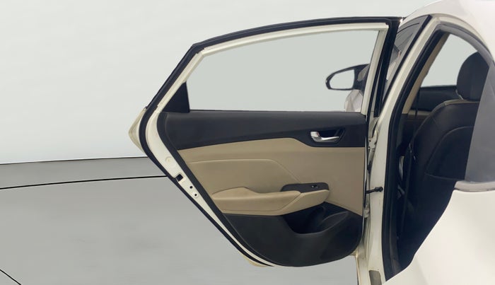 2018 Hyundai Verna 1.6 VTVT SX O, Petrol, Manual, 70,816 km, LHS Rear Door