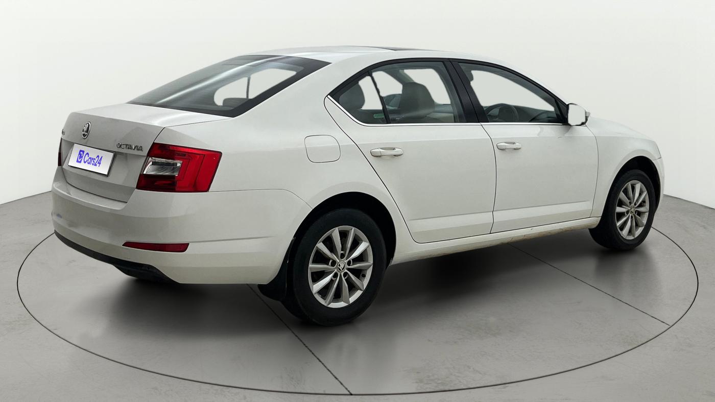 2014 Skoda Octavia ELEGANCE 2.0 TDI AT, Diesel, Automatic, 79,605 km, Right Back Diagonal
