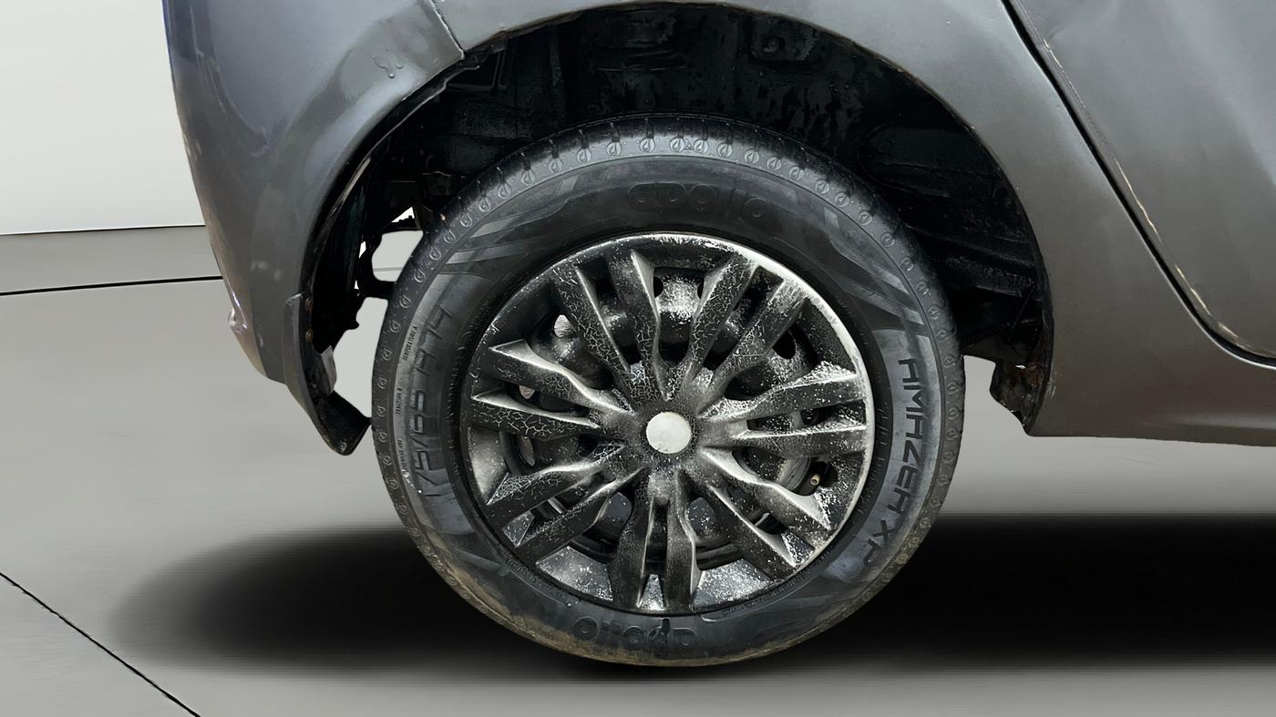 2023 Tata Tiago XM CNG, CNG, Manual, 48,700 km, Right Rear Wheel