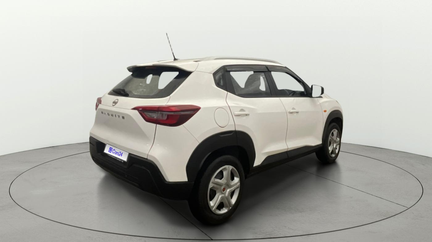 2023 Nissan MAGNITE XE, Petrol, Manual, 17,554 km, Right Back Diagonal