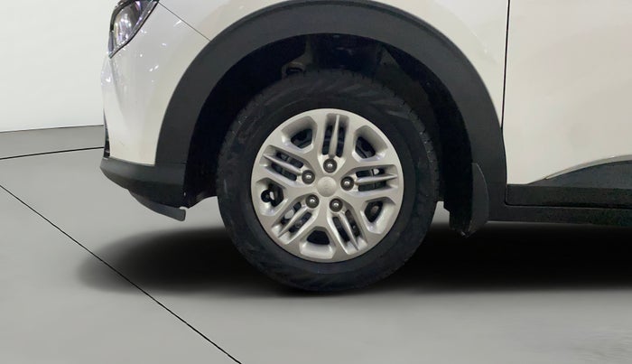 2023 KIA CARENS PRESTIGE 1.5 PETROL 7 STR, Petrol, Manual, 22,338 km, Left Front Wheel