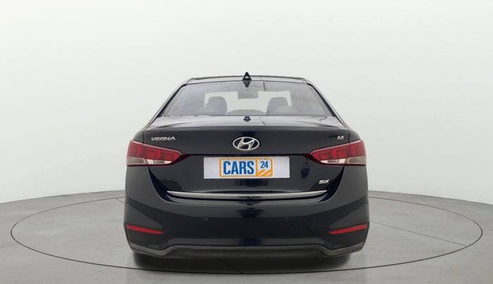 2019 Hyundai Verna 1.6 VTVT SX + AT, Petrol, Automatic, 40,950 km, Back/Rear