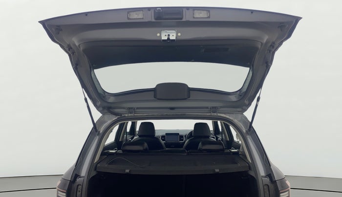 2022 Hyundai VENUE SX 1.2 PETROL, Petrol, Manual, 13,791 km, Boot Door Open