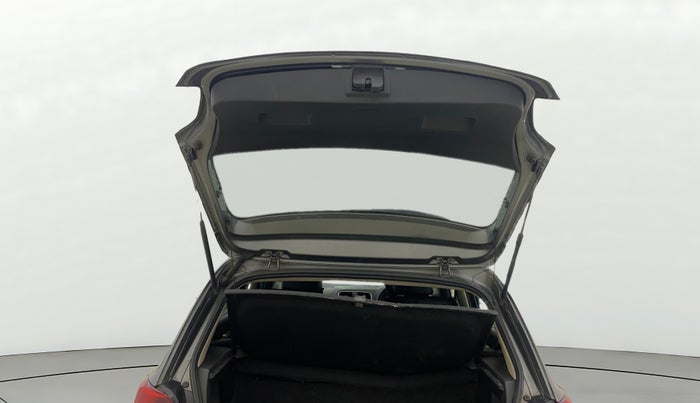 2014 Volkswagen Polo HIGHLINE1.2L, Petrol, Manual, 90,357 km, Boot Door Open