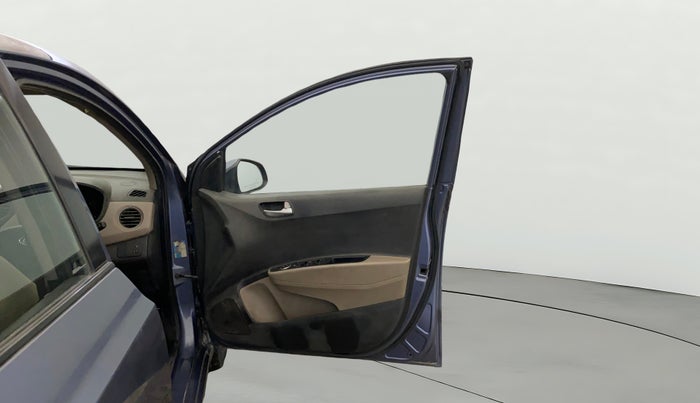 2014 Hyundai Xcent S 1.2, Petrol, Manual, 81,508 km, RHS Front Door