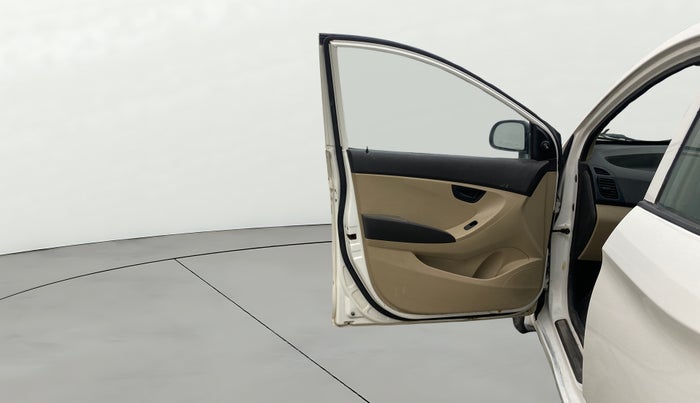 2013 Hyundai Eon MAGNA +, Petrol, Manual, 59,756 km, LHS Front Door