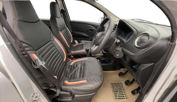 2017 Datsun Redi Go S, Petrol, Manual, 54,363 km, Right Side Front Door Cabin