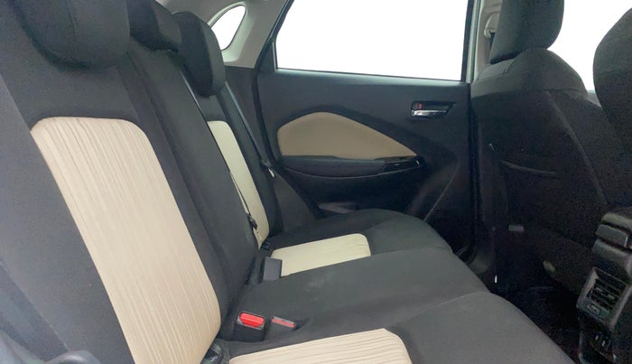 2024 Toyota Glanza V AMT, Petrol, Automatic, 2,017 km, Right Side Rear Door Cabin