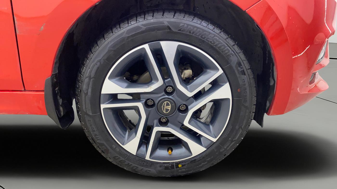 2023 Tata Tiago XZ PLUS PETROL, Petrol, Manual, 45,735 km, Right Front Wheel