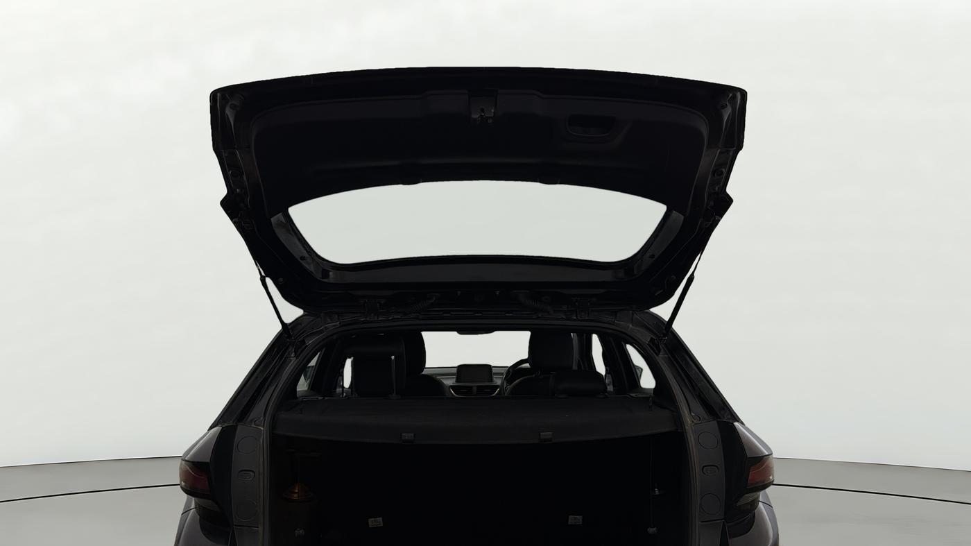 2021 Tata ALTROZ XZ PLUS PETROL DARK EDITION, Petrol, Manual, 42,772 km, Boot Door Open