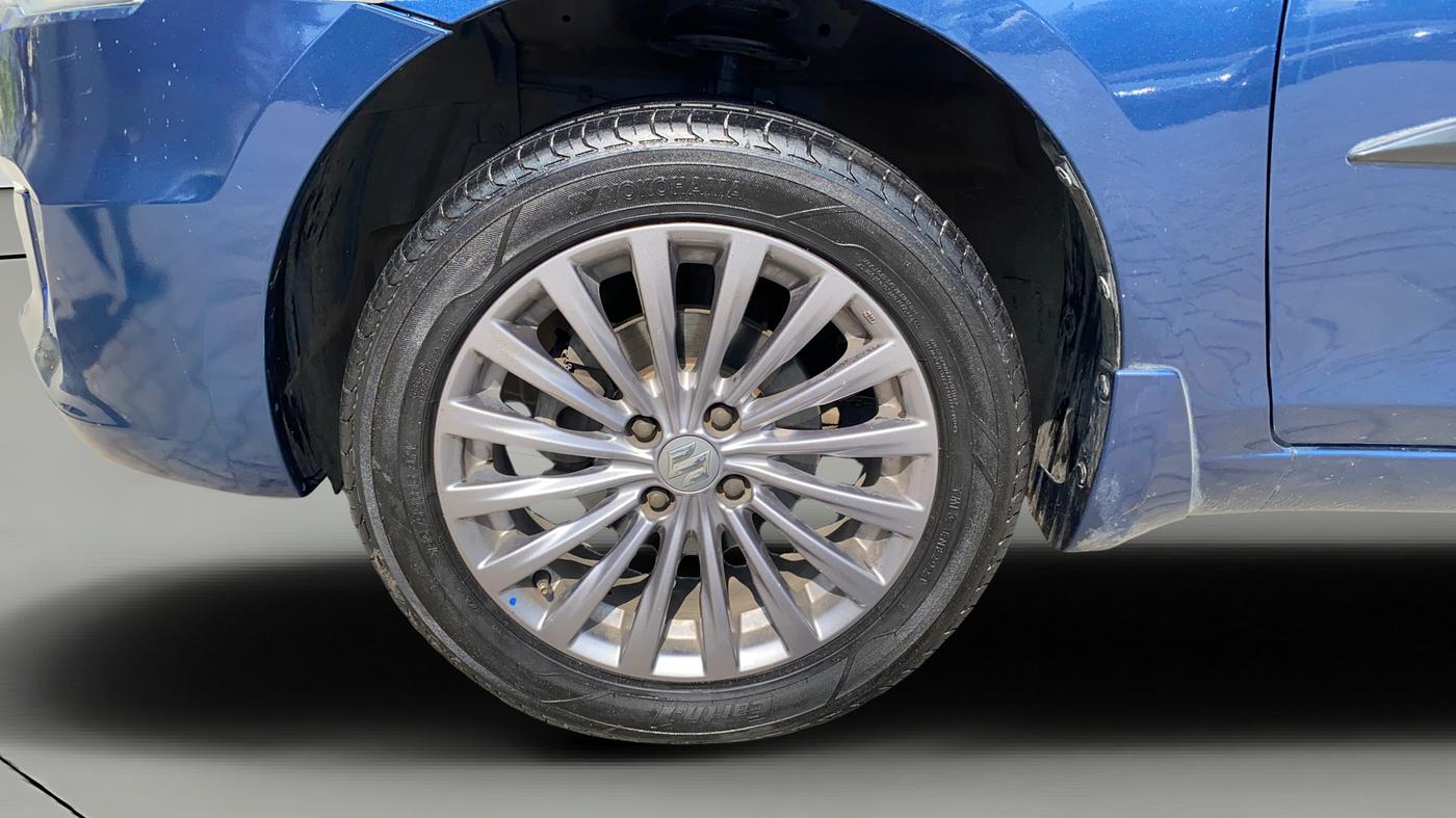 2018 Maruti Ciaz ALPHA  AT 1.4  PETROL, Petrol, Automatic, 1,17,104 km, Left Front Wheel