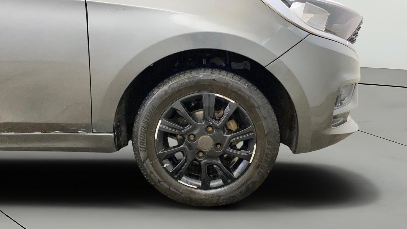 2021 Tata Tiago XT Limited Edition, CNG, Manual, 95,248 km, Right Front Wheel