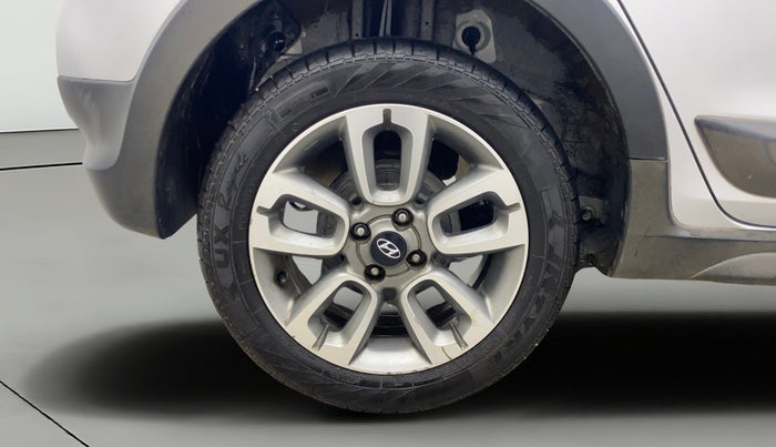 2016 Hyundai i20 Active 1.2 SX, Petrol, Manual, 66,383 km, Right Rear Wheel