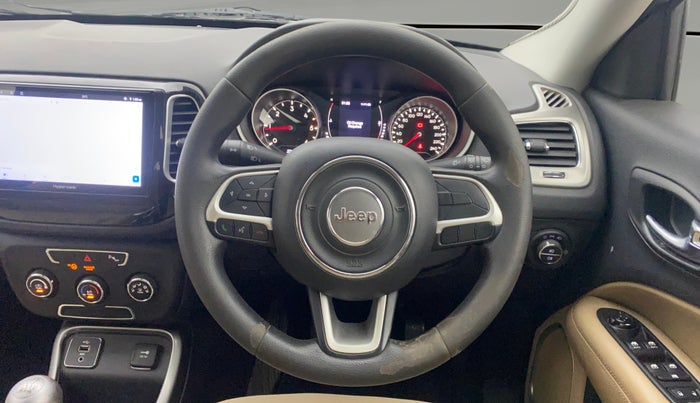 2017 Jeep Compass LONGITUDE 2.0 DIESEL, Diesel, Manual, 1,27,577 km, Steering Wheel Close Up