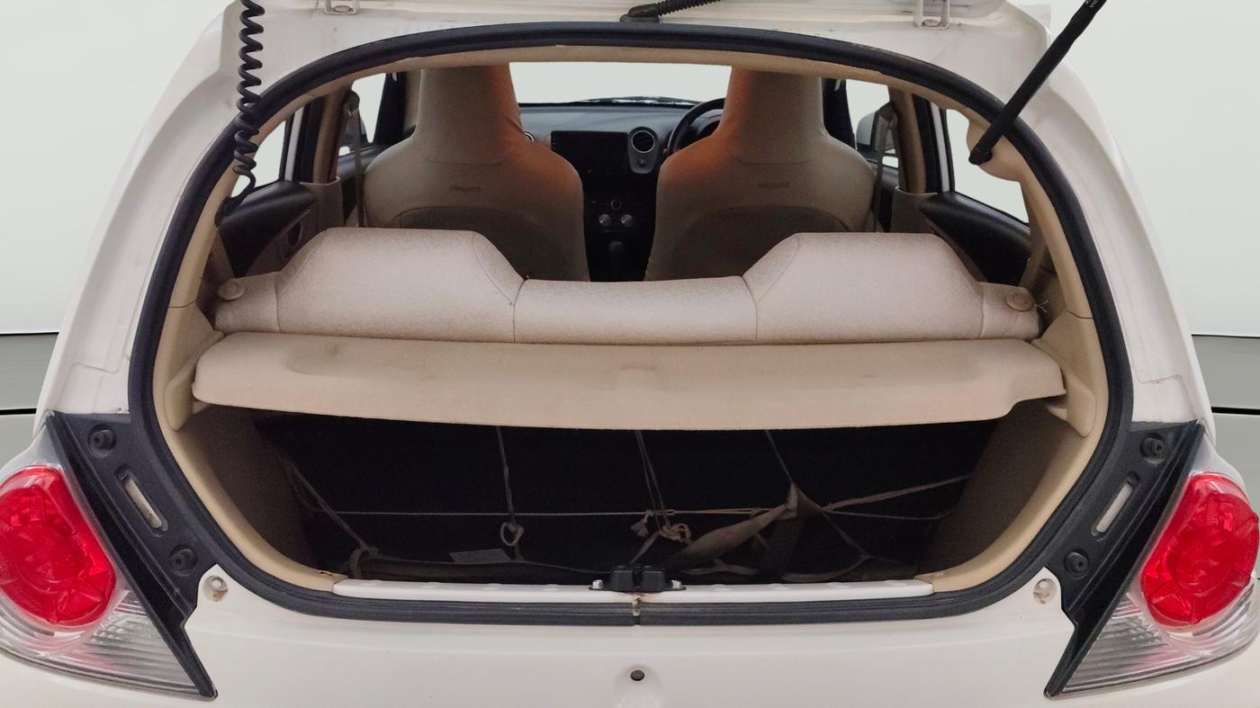 2015 Honda Brio VX AT, Petrol, Automatic, 52,466 km, Boot Open Zoomed View