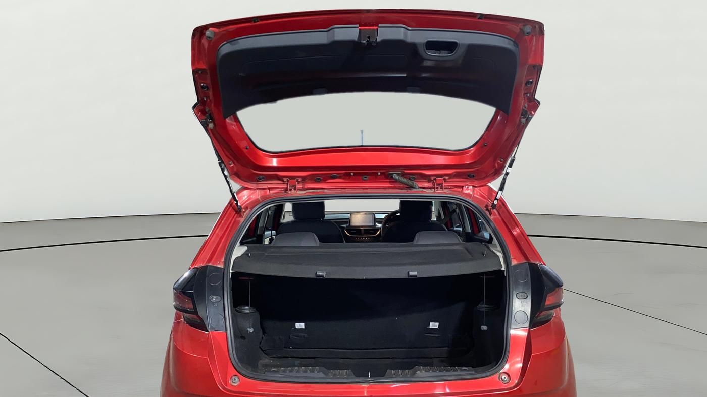 2022 Tata ALTROZ XM PLUS PETROL, Petrol, Manual, 26,300 km, Boot Open Zoomed View