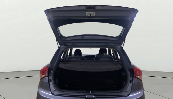 2016 Hyundai Elite i20 SPORTZ 1.2, Petrol, Manual, 61,356 km, Boot Door Open