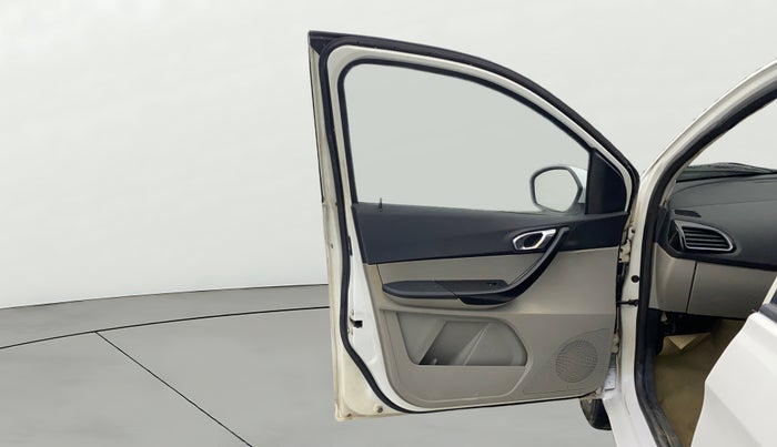 2016 Tata Tiago XZ PETROL, Petrol, Manual, 63,711 km, LHS Front Door