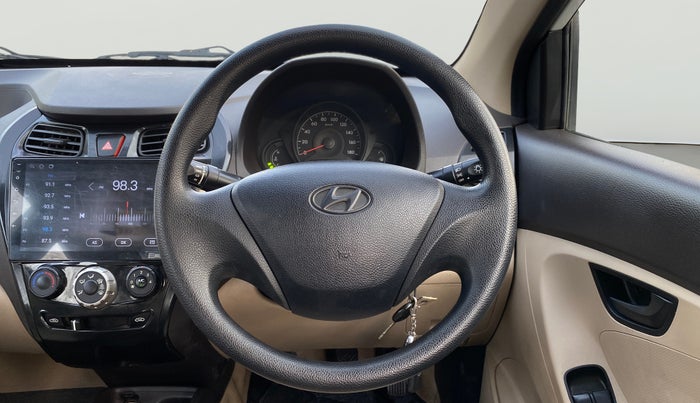 2015 Hyundai Eon ERA +, Petrol, Manual, 89,010 km, Steering Wheel Close Up