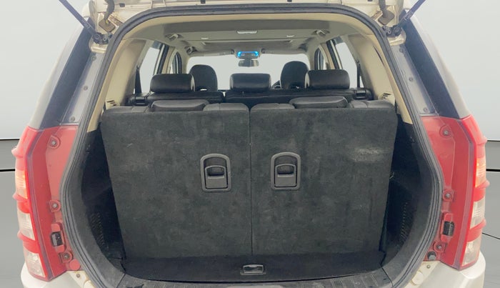 2017 Mahindra XUV500 W10 AT, Diesel, Automatic, 91,905 km, Boot Open Zoomed View