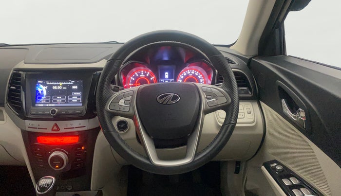 2022 Mahindra XUV300 W8 (O) 1.2 PETROL, Petrol, Manual, 33,154 km, Steering Wheel Close Up
