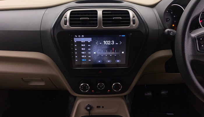 2019 Mahindra TUV300 T10, Diesel, Manual, 32,275 km, Air Conditioner