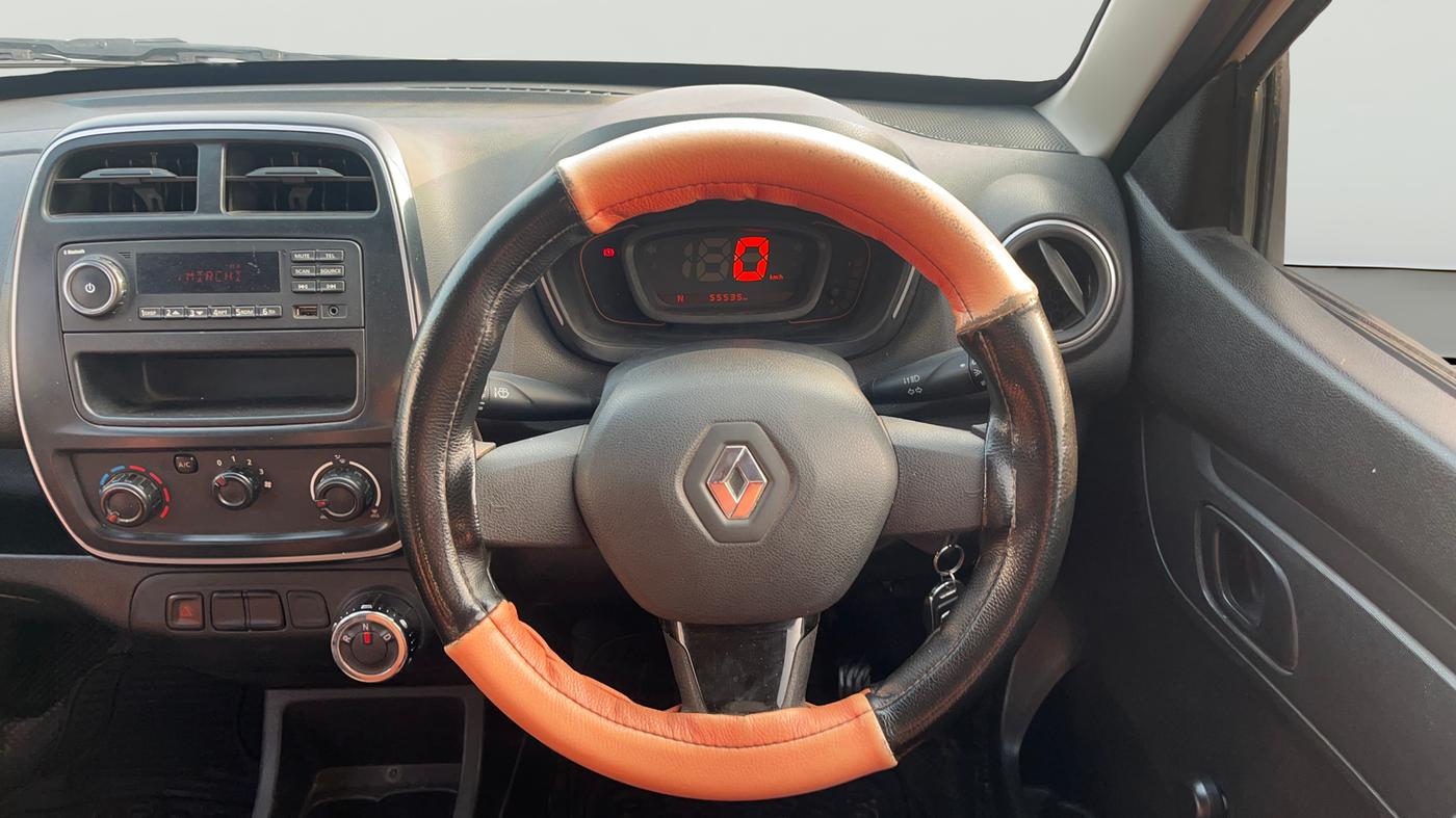 2017 Renault Kwid RXL 1.0 AMT, Petrol, Automatic, 55,564 km, Steering Wheel Close Up