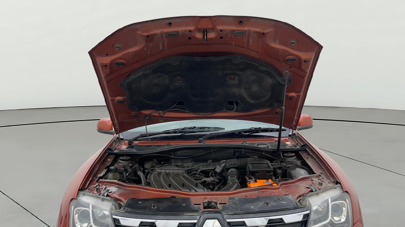 2021 Renault Duster RXS 1.5 PETROL MT, Petrol, Manual, 1,35,537 km, Open Bonet