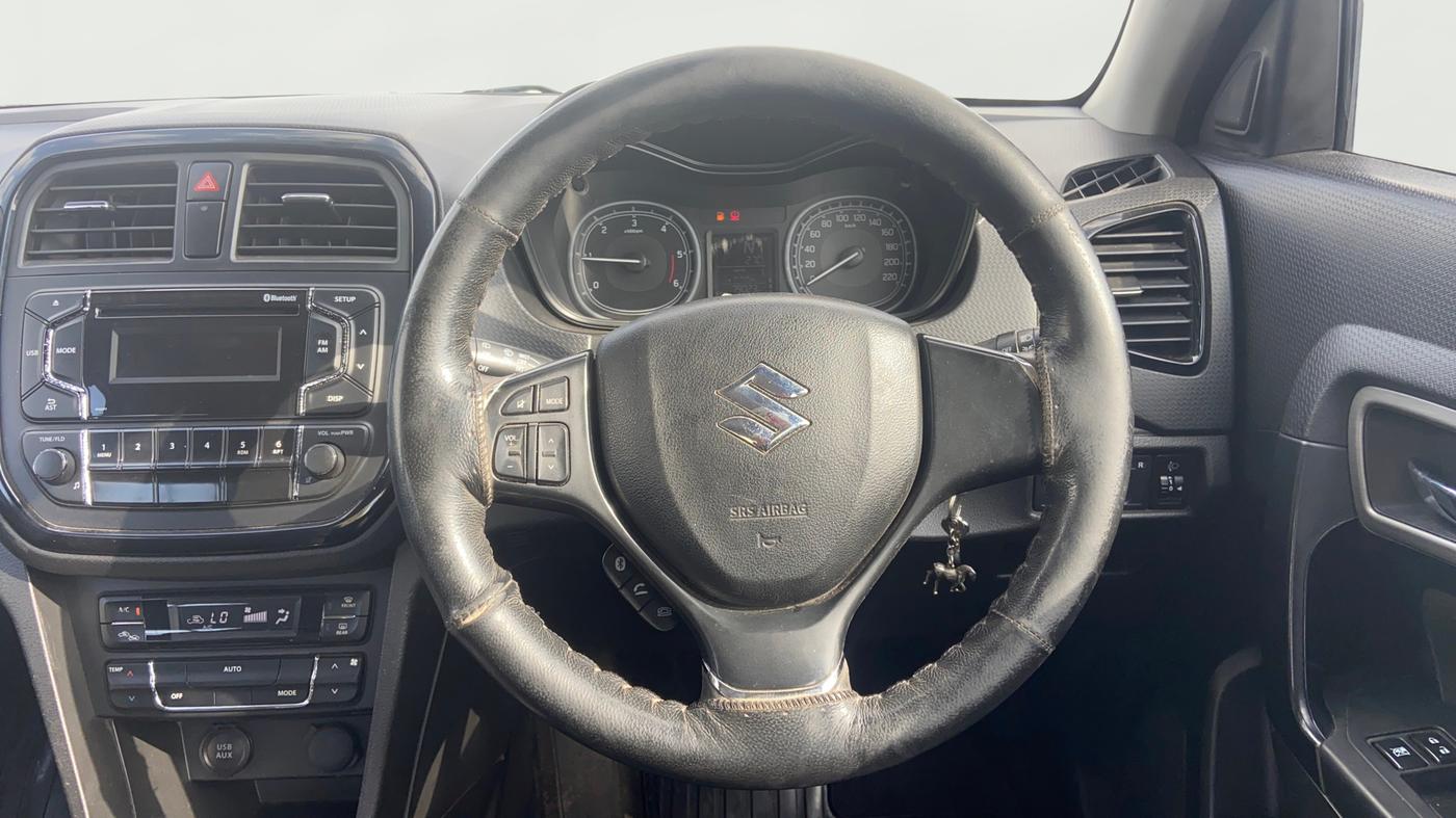 2018 Maruti Vitara Brezza ZDI AMT, Diesel, Automatic, 78,996 km, Steering Wheel Close Up