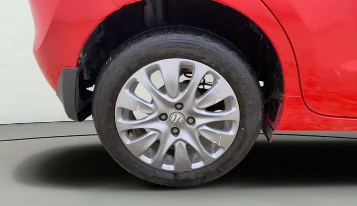 2018 Maruti Baleno ZETA PETROL 1.2, Petrol, Manual, 1,25,971 km, Right Rear Wheel