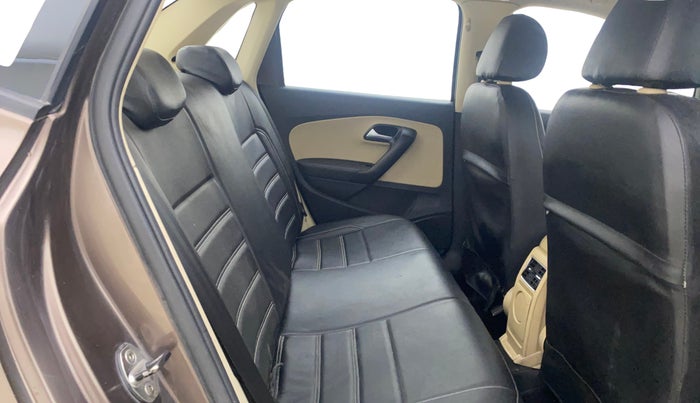 2017 Volkswagen Ameo HIGHLINE1.2L, Petrol, Manual, 71,770 km, Right Side Rear Door Cabin