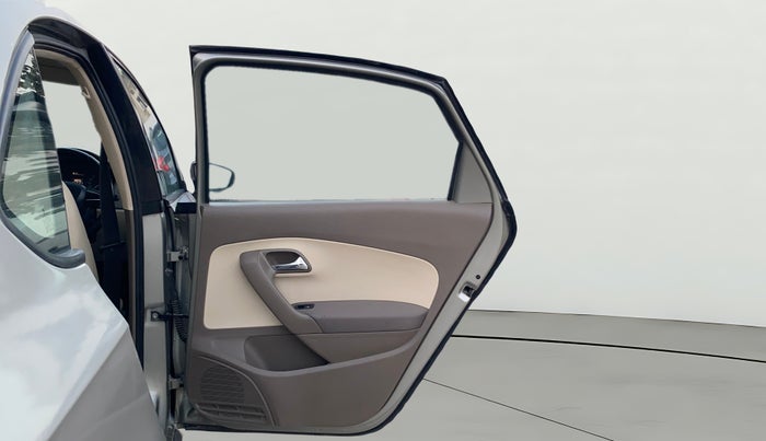 2016 Skoda Rapid 1.5 TDI CR STYLE PLUS AT, Diesel, Automatic, 1,32,232 km, RHS Rear Door