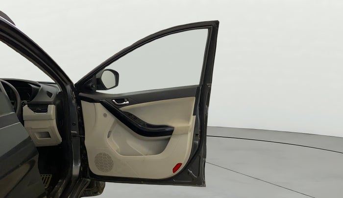 2021 Tata NEXON XZ PLUS DIESEL, Diesel, Manual, 68,460 km, RHS Front Door