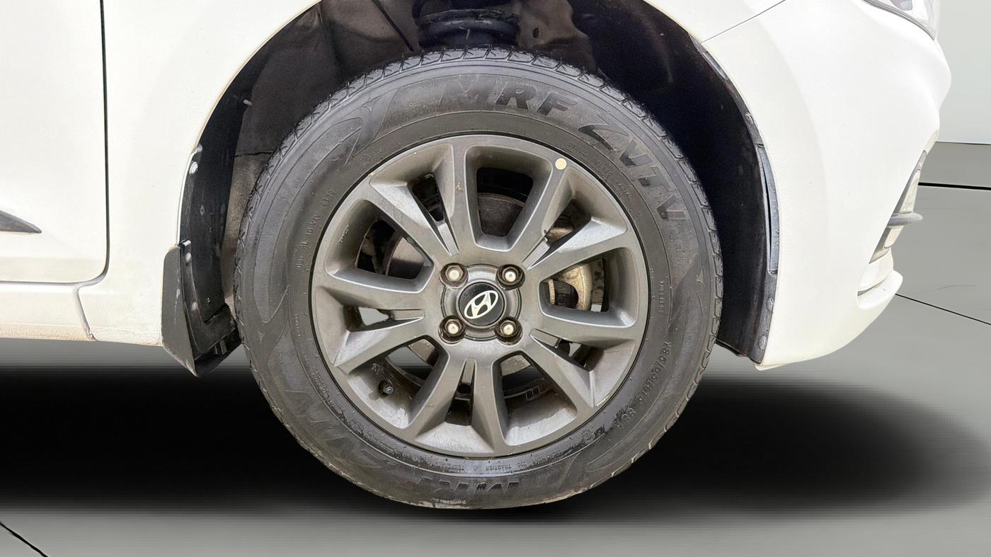 2019 Hyundai Elite i20 SPORTZ PLUS 1.2, Petrol, Manual, 68,292 km, Right Front Wheel