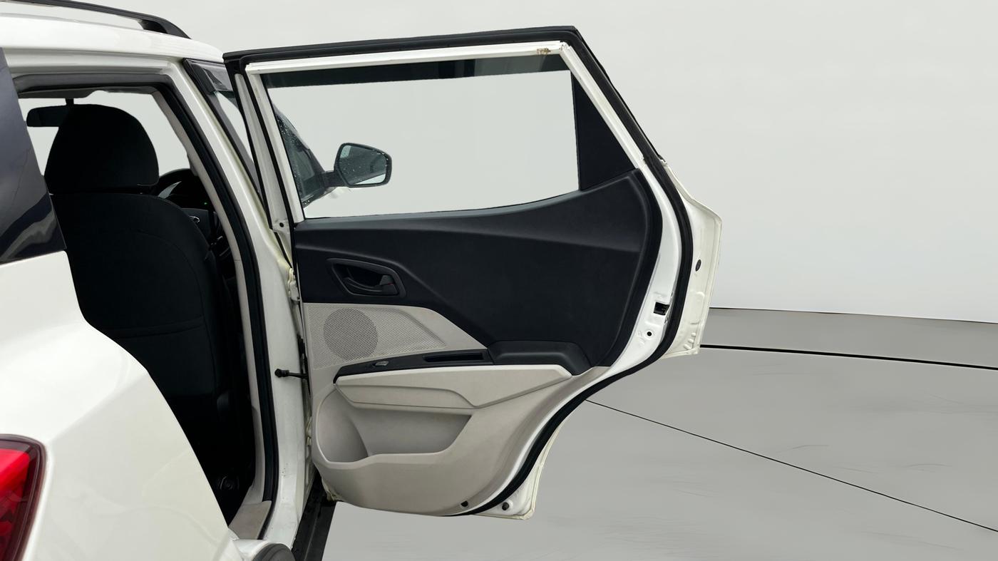 2019 Mahindra XUV300 W6 1.5 DIESEL, Diesel, Manual, 61,041 km, RHS Rear Door