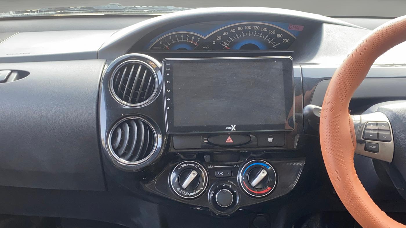 2014 Toyota Etios CROSS 1.4 VD, Diesel, Manual, 73,802 km, Air Conditioner