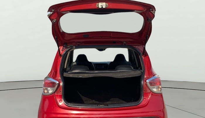 2017 Hyundai Grand i10 SPORTZ 1.1 CRDI, Diesel, Manual, 69,922 km, Boot Door Open