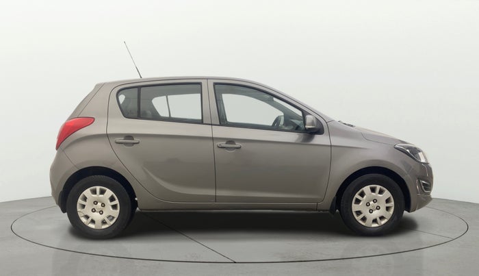 2012 Hyundai i20 MAGNA 1.4 CRDI, Diesel, Manual, 1,44,594 km, Right Side View