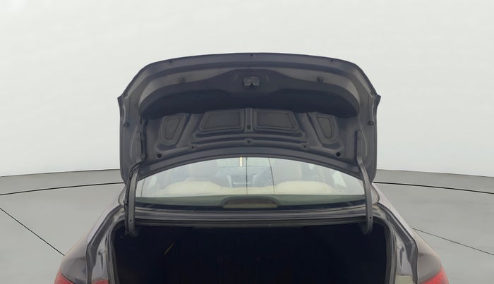 2012 Hyundai Verna FLUIDIC 1.4 CRDI, Diesel, Manual, 1,35,592 km, Boot Door Open