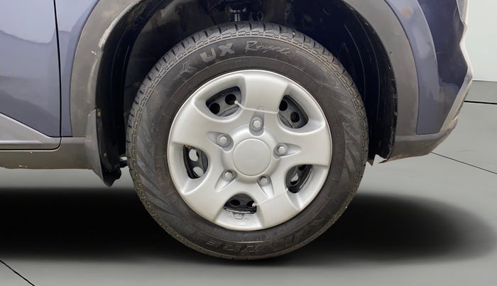 2021 Hyundai VENUE S 1.2, Petrol, Manual, 98,506 km, Right Front Wheel