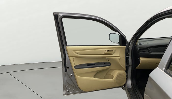 2019 Honda Amaze 1.2L I-VTEC E, CNG, Manual, 1,10,203 km, LHS Front Door