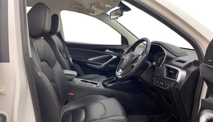 2019 MG HECTOR SMART 1.5 DCT PETROL, CNG, Automatic, 91,563 km, Right Side Front Door Cabin