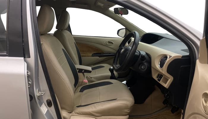 2016 Toyota Etios VX, Petrol, Manual, 90,212 km, Right Side Front Door Cabin